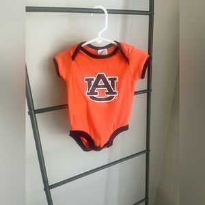 RIVALRY THREADS 91 AUBURN UNIVERSITY BABY ONSIE 6-9M